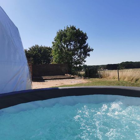 Lincoln Star Dome, Hot Tub, Bbq Apartment Langworth ภายนอก รูปภาพ
