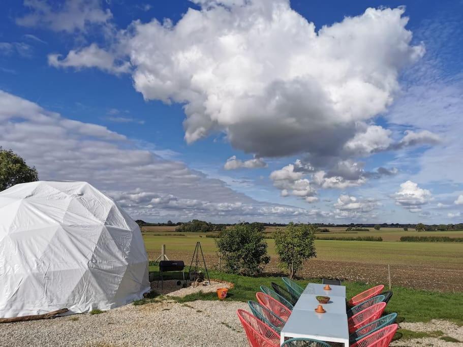 Lincoln Star Dome, Hot Tub, Bbq Apartment Langworth ภายนอก รูปภาพ
